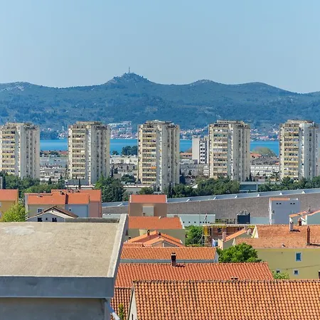 J.b Exclusive Zadar